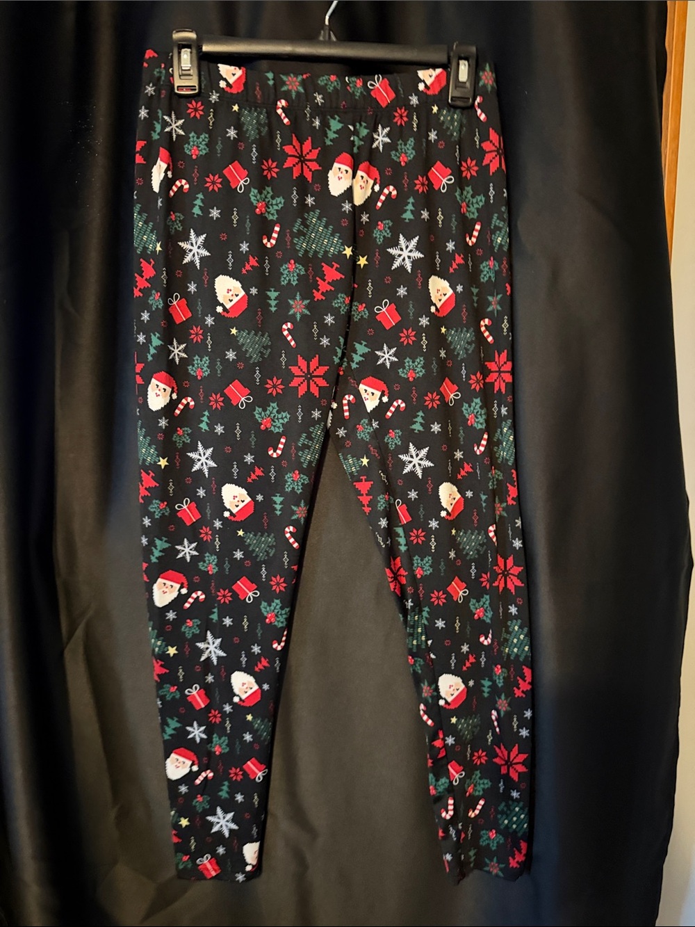 Women  Black Holiday Santa Print Leggings